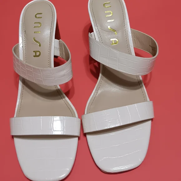 UNISA Yara3 Women's Cream  Sandals - 9M - Picture 2 of 7